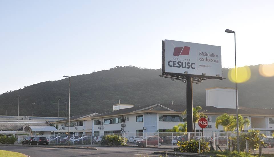 O Instituto de Inglês Jurídico Thiago Calmon anuncia parceria com a Faculdade CESUSC em Florianópolis.